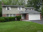 65 Roundtree Dr Plainview, NY 11803 - Image 1364610