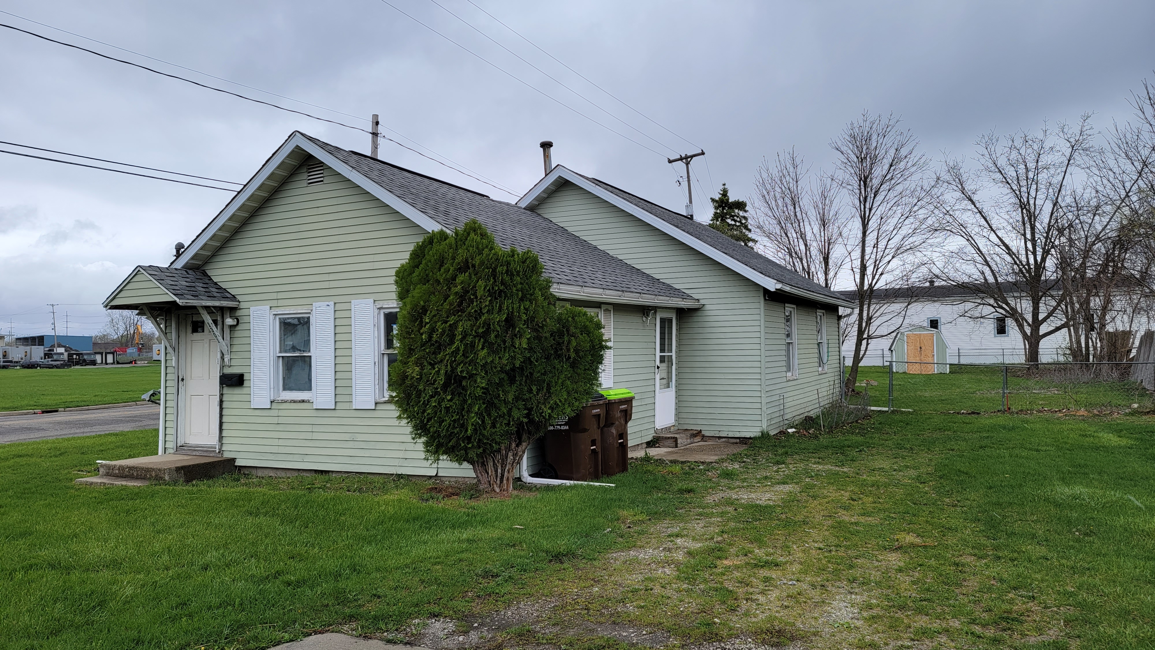 1301 Lowe - Image 1483191