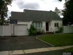 16 Namleps Ln Deer Park, NY 11729 - Image 1747600