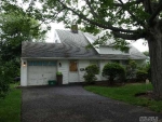 21 Pilgrim Ln Westbury, NY 11590 - Image 2301409