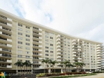 401 Golden Isles Dr # 913 Hallandale, FL 33009 - Image 6570207